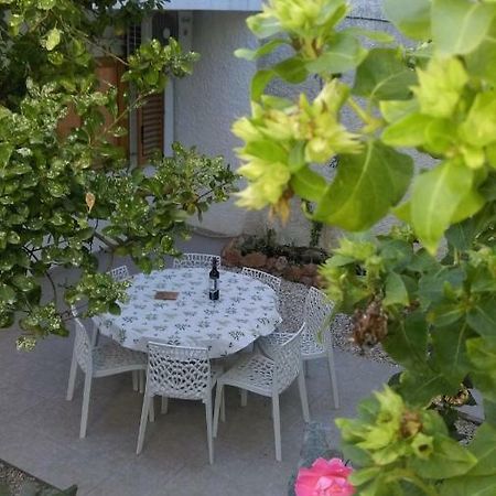 Apartman Restovic Бол Экстерьер фото