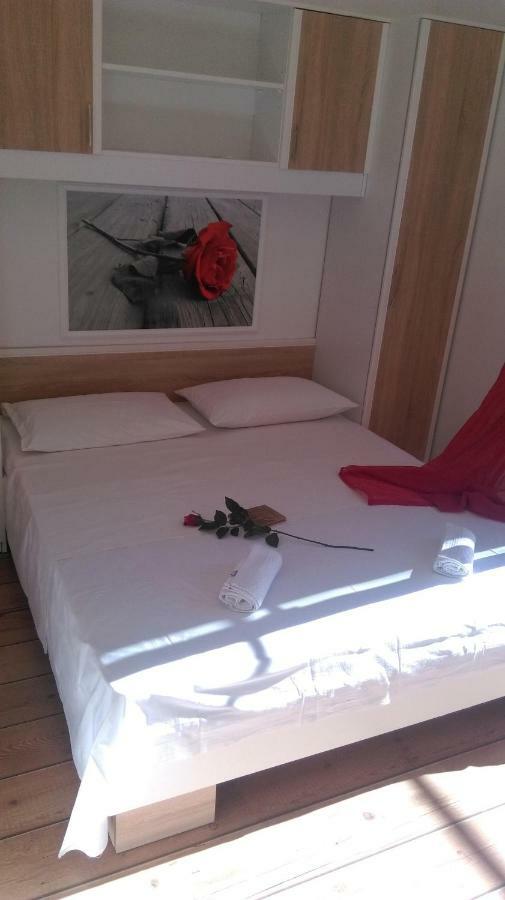 Apartman Restovic Бол Экстерьер фото