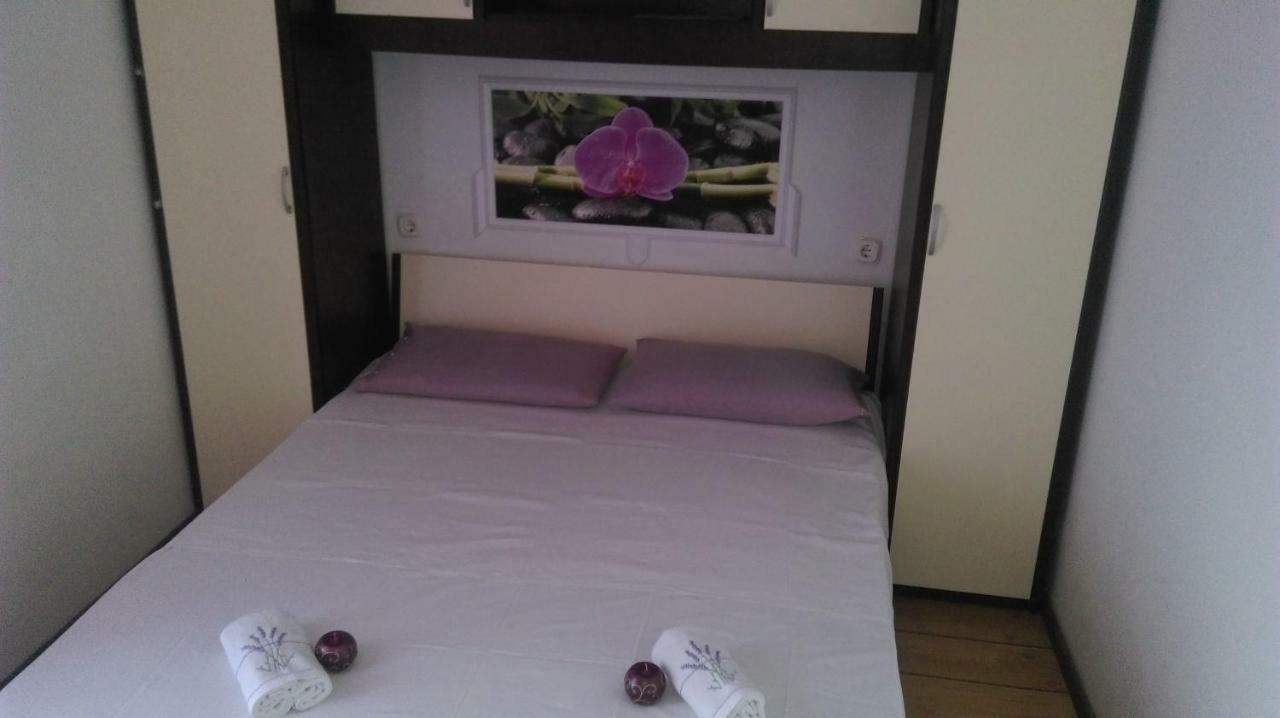 Apartman Restovic Бол Экстерьер фото