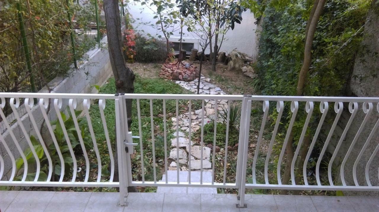 Apartman Restovic Бол Экстерьер фото