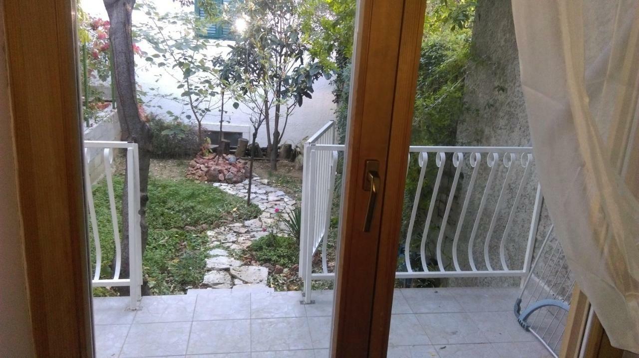 Apartman Restovic Бол Экстерьер фото