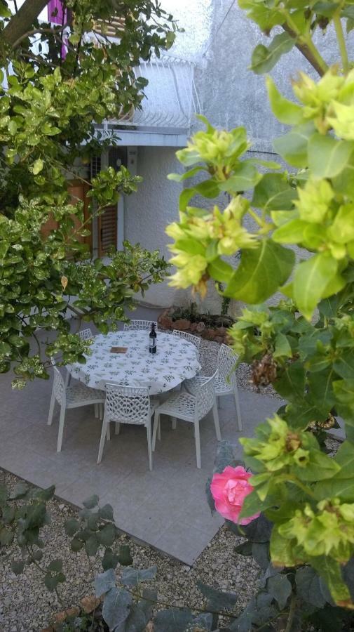 Apartman Restovic Бол Экстерьер фото